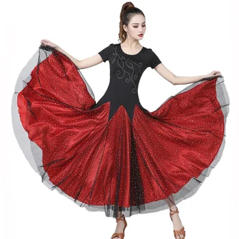 Női modern tánc gyakorlat hosszú szoknya társastánc ruha flitterek nagy swing szoknya négyzet alakú táncelőadás