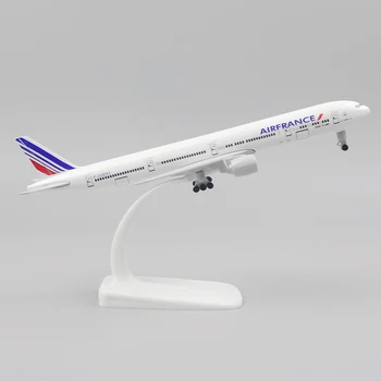 fém repülőgép modell 20cm 1:400 Air France Boeing 777 fém replika futóművel ötvözött anyag Repülésszimulációs ajándék