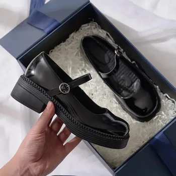 Designer Gótikus Mary Jane cipők női Punk lakkbőr Platform ékek Loafers Női divat csatos szíj Fekete fehér lakások